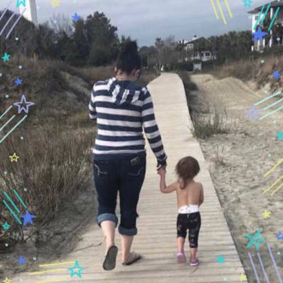 Meet your Posher, Allison - Picture 1 of 1